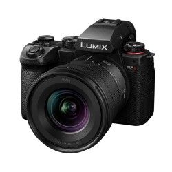 Panasonic Lumix DC-S5II Kit 20-60 mm Vollformat 24,2 Megapixel Full HD Panasonic Lumix DC-S5II Kit 20-60 mm Vollformat 24,2 Megapixel Full HD